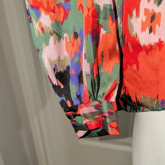 Vibrant Abstract Women's Blouse XL - Picture 5 of 8